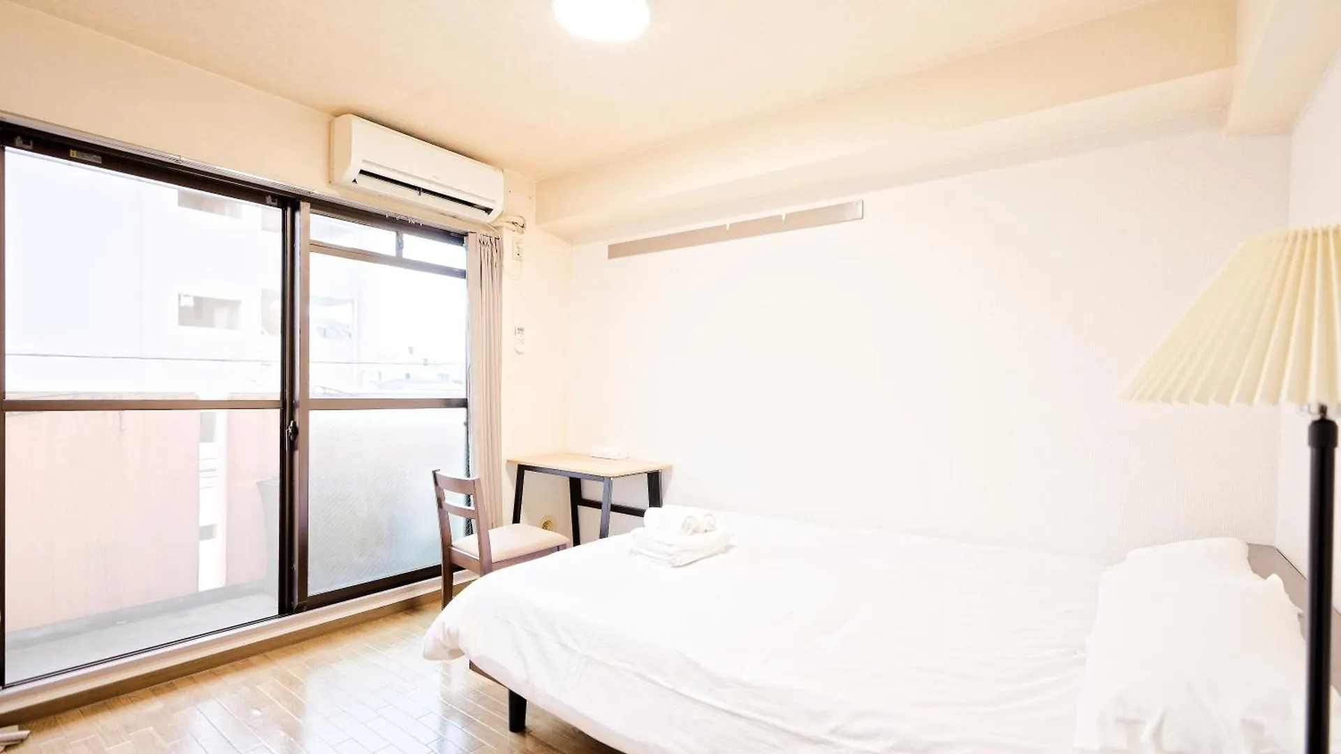 Shinjuku Waseda Earthtone Apartment Tokyo