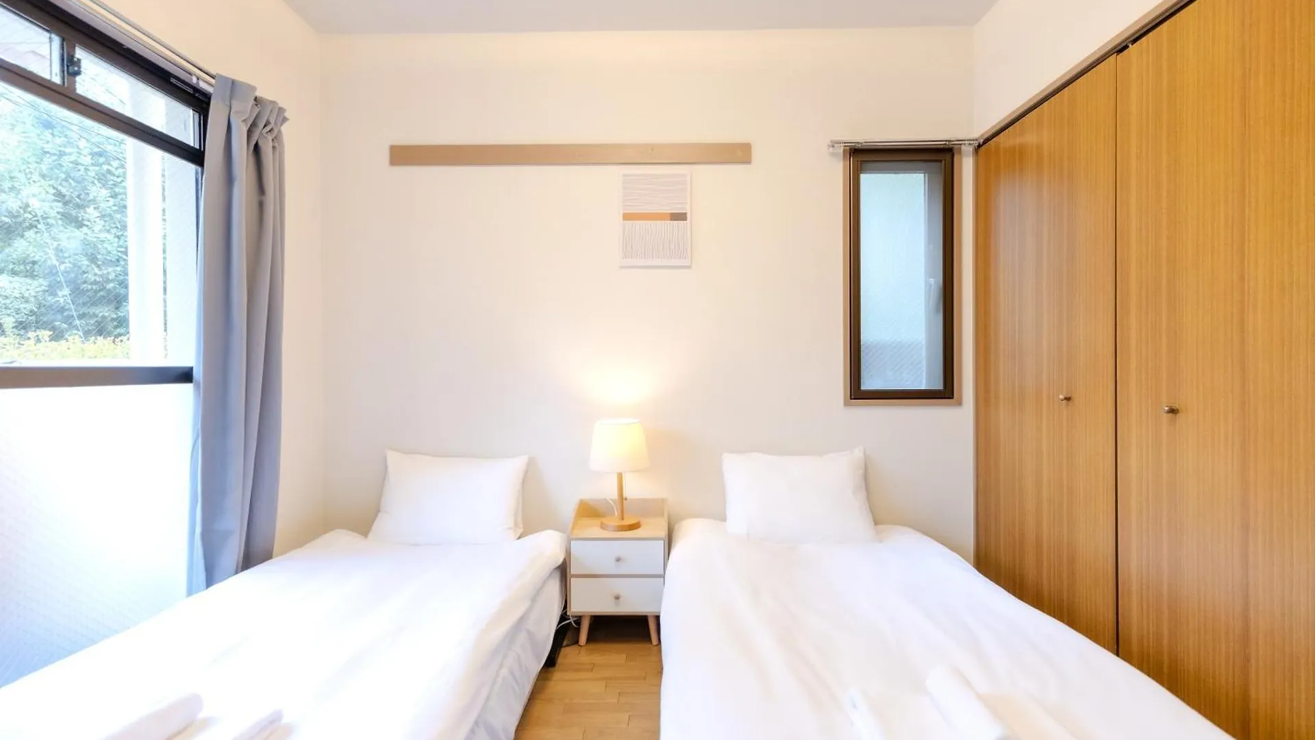 Shinjuku Waseda Earthtone Apartment Tokyo Japan